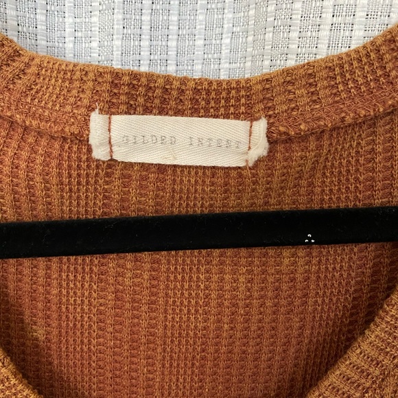 Gilded Intent Knit Top - Picture 2 of 2